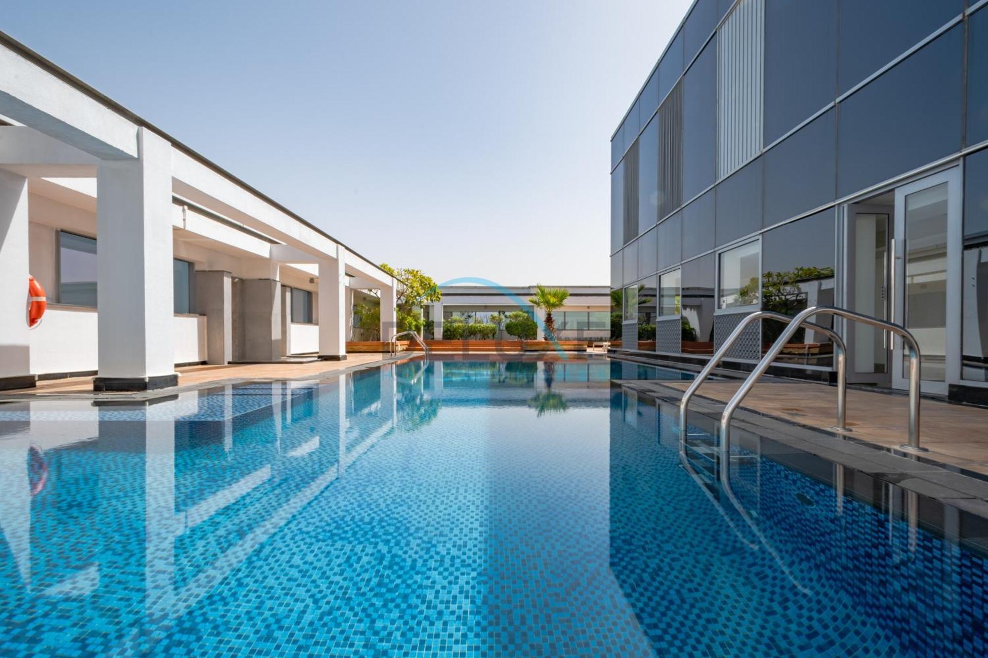 דובאי Limited Offer Book Now For A Great Rate & Comfort By Deluxe Holiday Homes מראה חיצוני תמונה